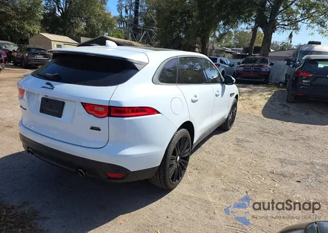 2018 Jaguar F-Pace Premium из США, поврежденный, VIN SADCJ2EV9JA252811